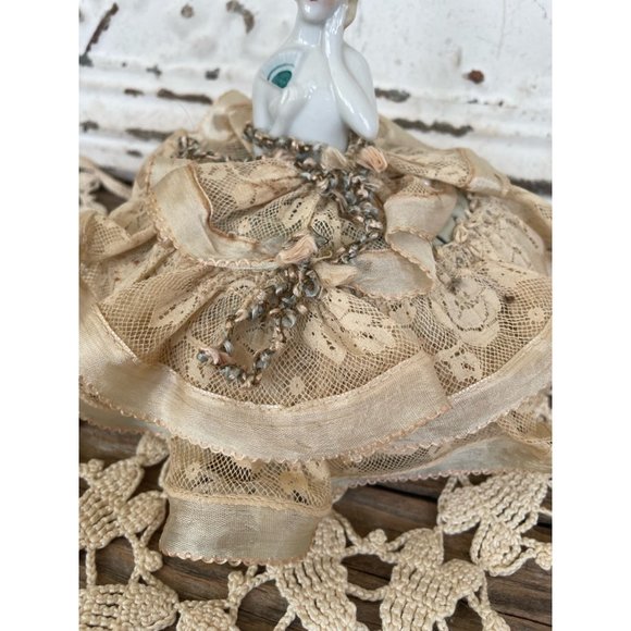 Antique German Pincushion Half Doll with fan silk lace skirt - Picture 15 of 15
